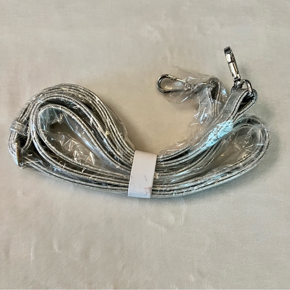 Lux de Ville Meowser Silver Sparkle Sash Bag - Picture 7 of 14